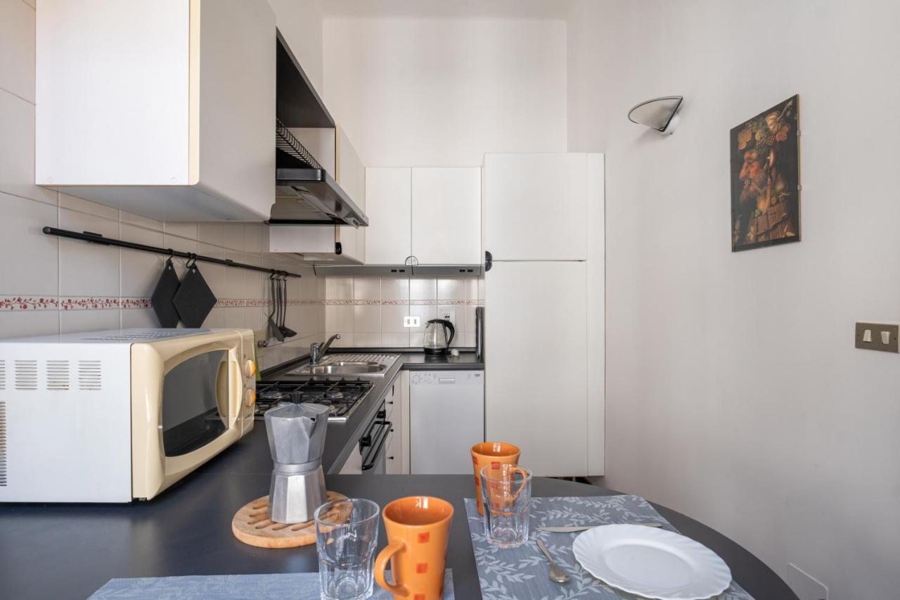 A Due Passi Dalla Pinacoteca Apartment Болонья Экстерьер фото